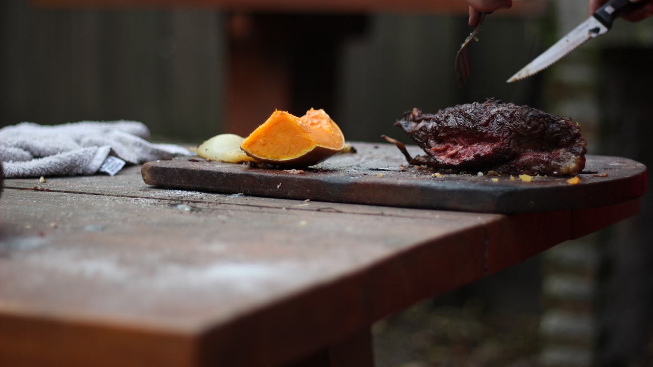 Reasons To Buy Round Dining Table For 8 People